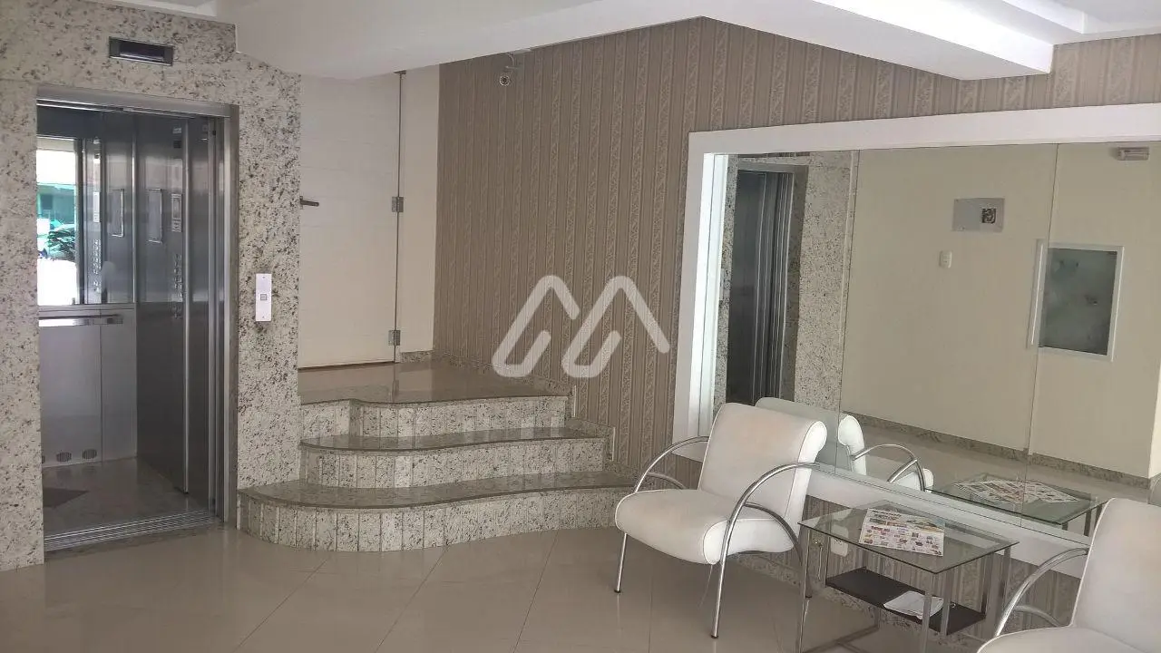 Suíte master — Meia Praia (T799) em Meia Praia