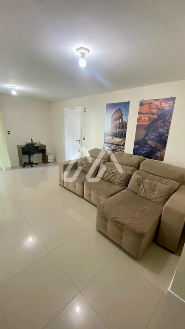 Apartamento com 2 suítes — Meia Praia (T837) em Meia Praia