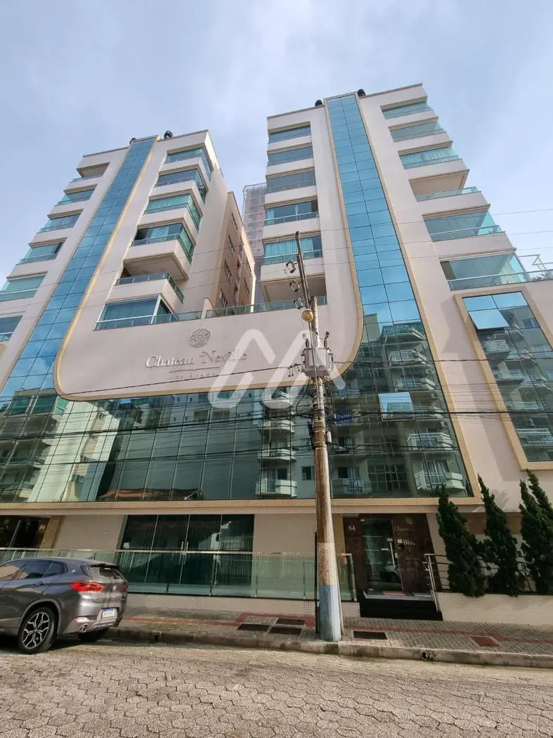 Apartamento com 2 suítes — Meia Praia (T1654) em Meia Praia