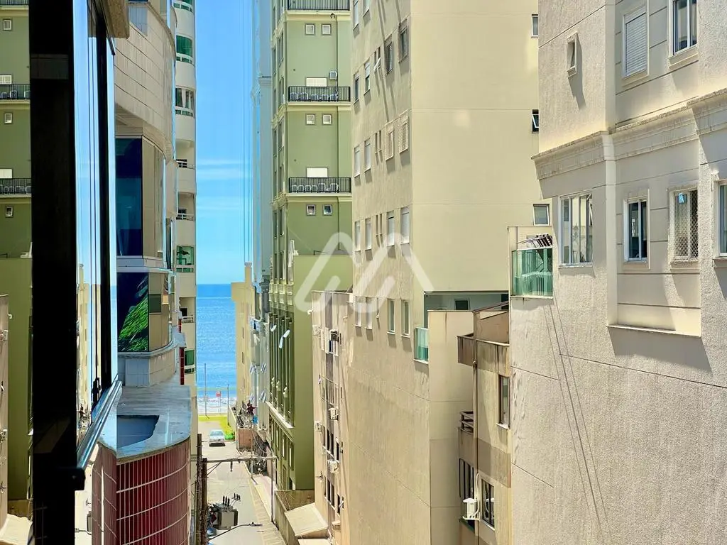 3 dormitórios - quadra mar — Meia Praia (T1050) em Meia Praia