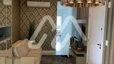 Apartamento com 3 suítes — Meia Praia (T293) em Meia Praia