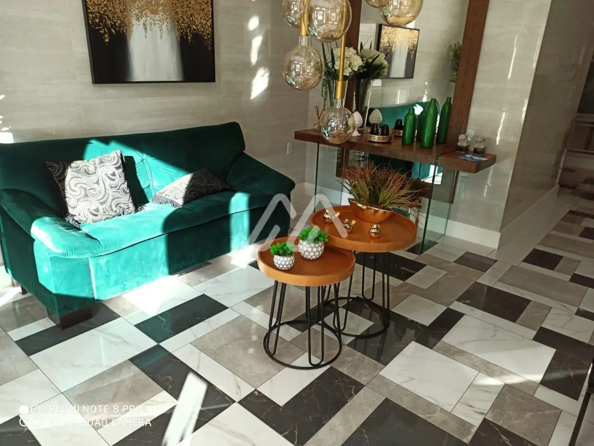 Apartamento com 3 suítes — Meia Praia (T901) em Meia Praia