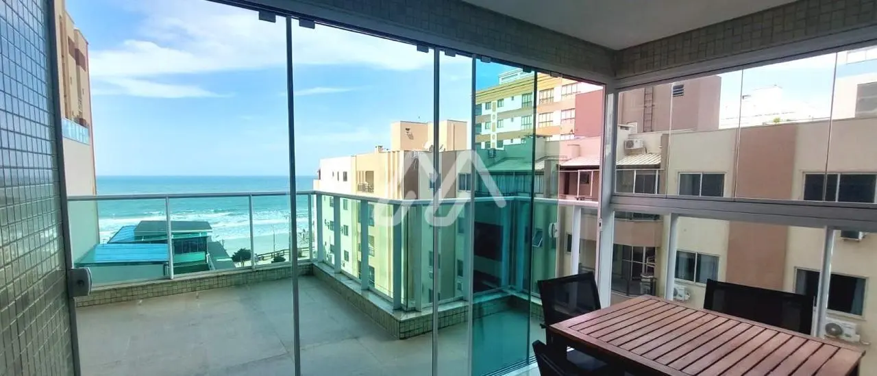 Apartamento com 4 suítes — Meia Praia (T1470) em Meia Praia
