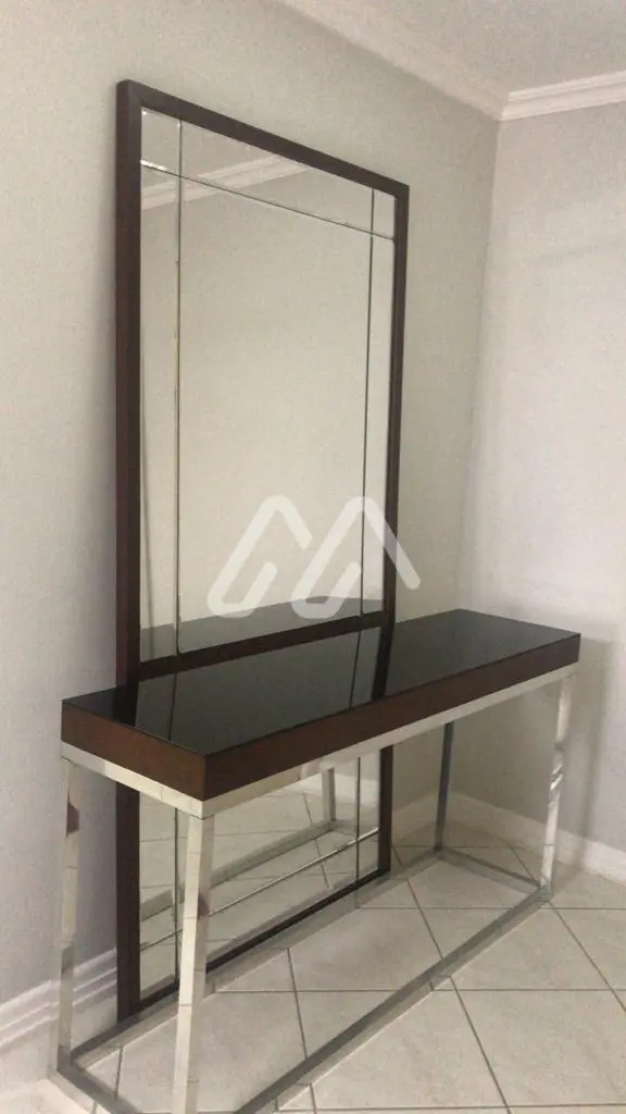 Bem localizado — Meia Praia (T458) em Meia Praia