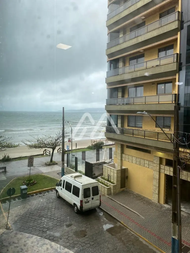 30 metros do mar! — Meia Praia (T291) em Meia Praia