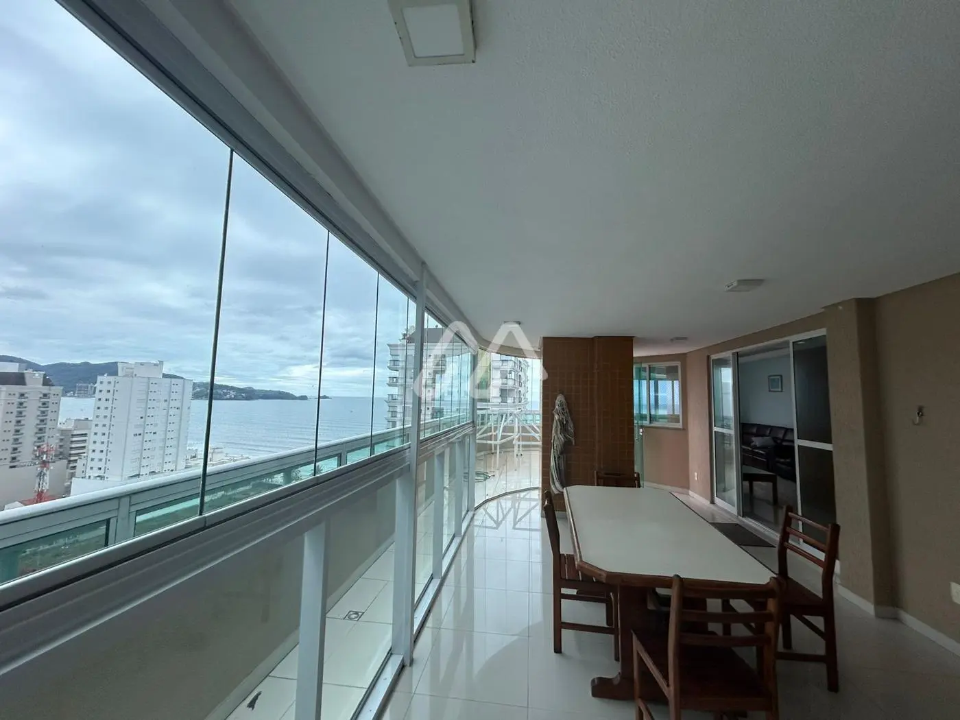 3 suites - vista mar — Meia Praia (T2131) em Meia Praia