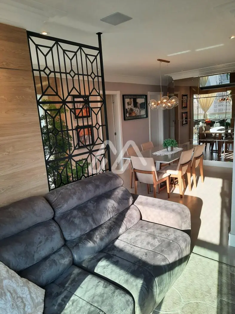 Apartamento com 3 suítes — Meia Praia (T2147) em Meia Praia