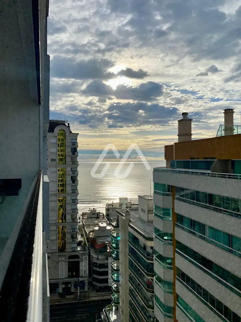 3 suítes - vista mar — Meia Praia (T1062) em Meia Praia