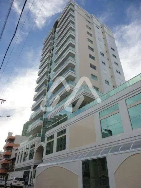 Apartamento 3 suítes quadra mar — Meia Praia (T278) em Meia Praia