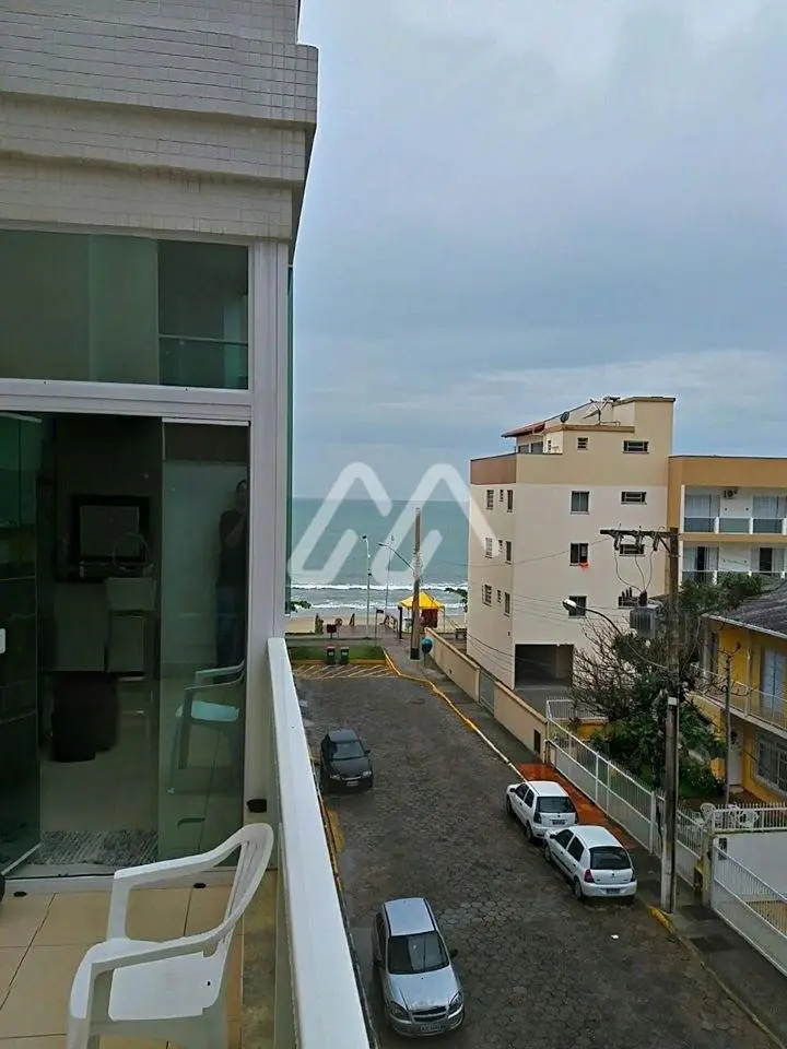Apartamento 3 suítes quadra mar — Meia Praia (T278) em Meia Praia