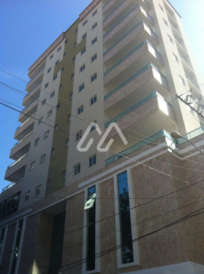 Ótima localização - 3 suítes — Meia Praia (T806) em Meia Praia
